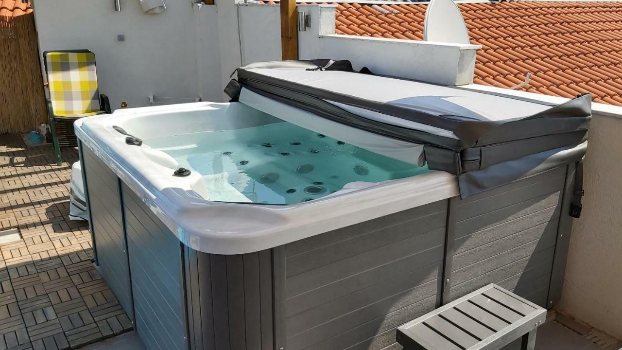 Luxury Apartment By The Sea With Private Whirlpool And Terrace 50M2 Posedarje Luaran gambar